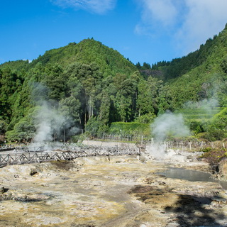 Lagoa das Furnas - Caldeiras